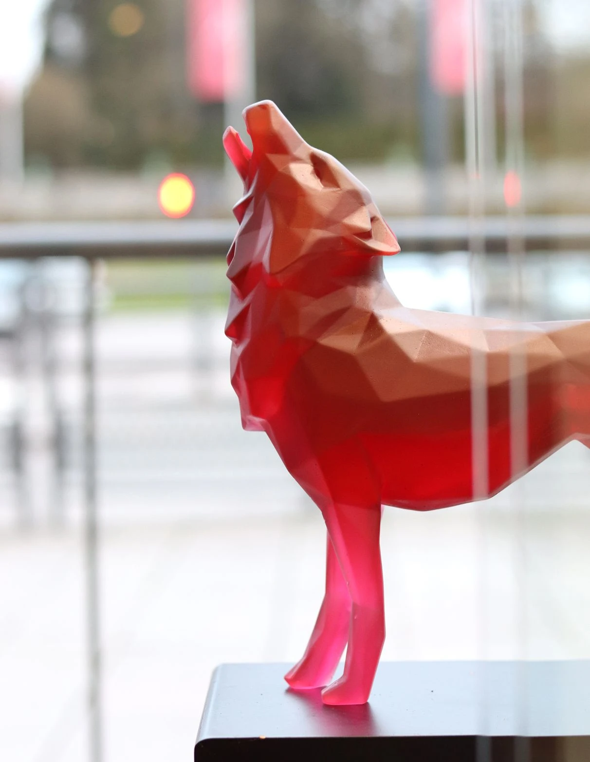 Loup Wild Wolf Rouge Orlinski Daum 3 Loup Wild Wolf Rouge Orlinski Daum – Image 3