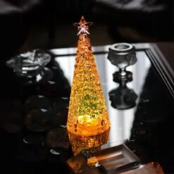 Sapin de Noël Lumineux en Acrylique Vert et Or - Décoration de Fête Élégante