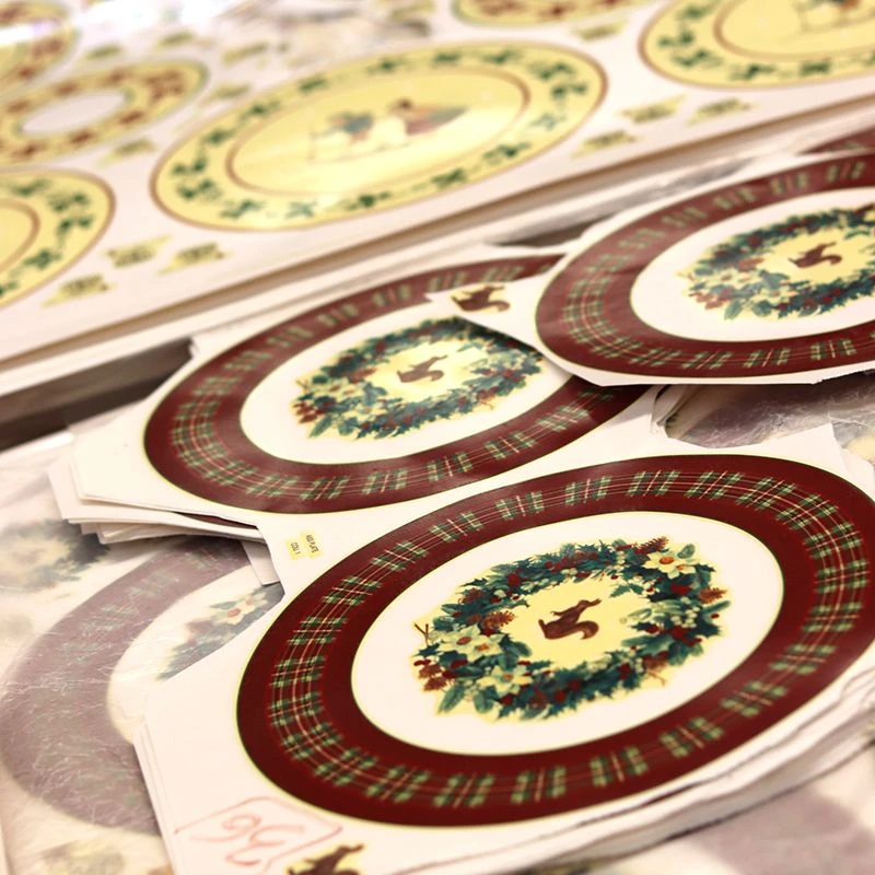 Niderviller Saint Petersbourg Artisanal Bread Plate - Hand-Painted 3 Niderviller Saint Petersbourg Artisanal Bread Plate - Hand-Painted – Image 3