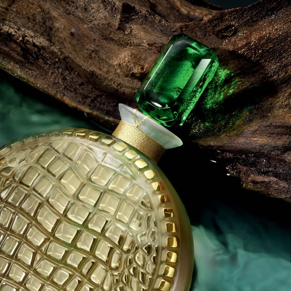 Lalique Flacon Crocodile Empreinte Animal - 2023 Limited Edition Crystal Bottle 2 Lalique Flacon Crocodile Empreinte Animal - 2023 Limited Edition Crystal Bottle – Image 2