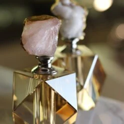 Flacon de Parfum Sagesse en Cristal de Roche avec Bouchon en Pierre Naturelle