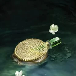 Lalique Flacon Crocodile Empreinte Animal - 2023 Limited Edition Crystal Bottle 7 Lalique Flacon Crocodile Empreinte Animal - 2023 Limited Edition Crystal Bottle -OBJETS DÉCORATIFS CRISTAL flacon empreinte animal lalique 2