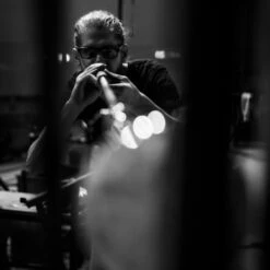 Globe D’arrosage Grenat En Cristal De Lorraine -OBJETS DÉCORATIFS CRISTAL globe arrosage cristal lorrain 2