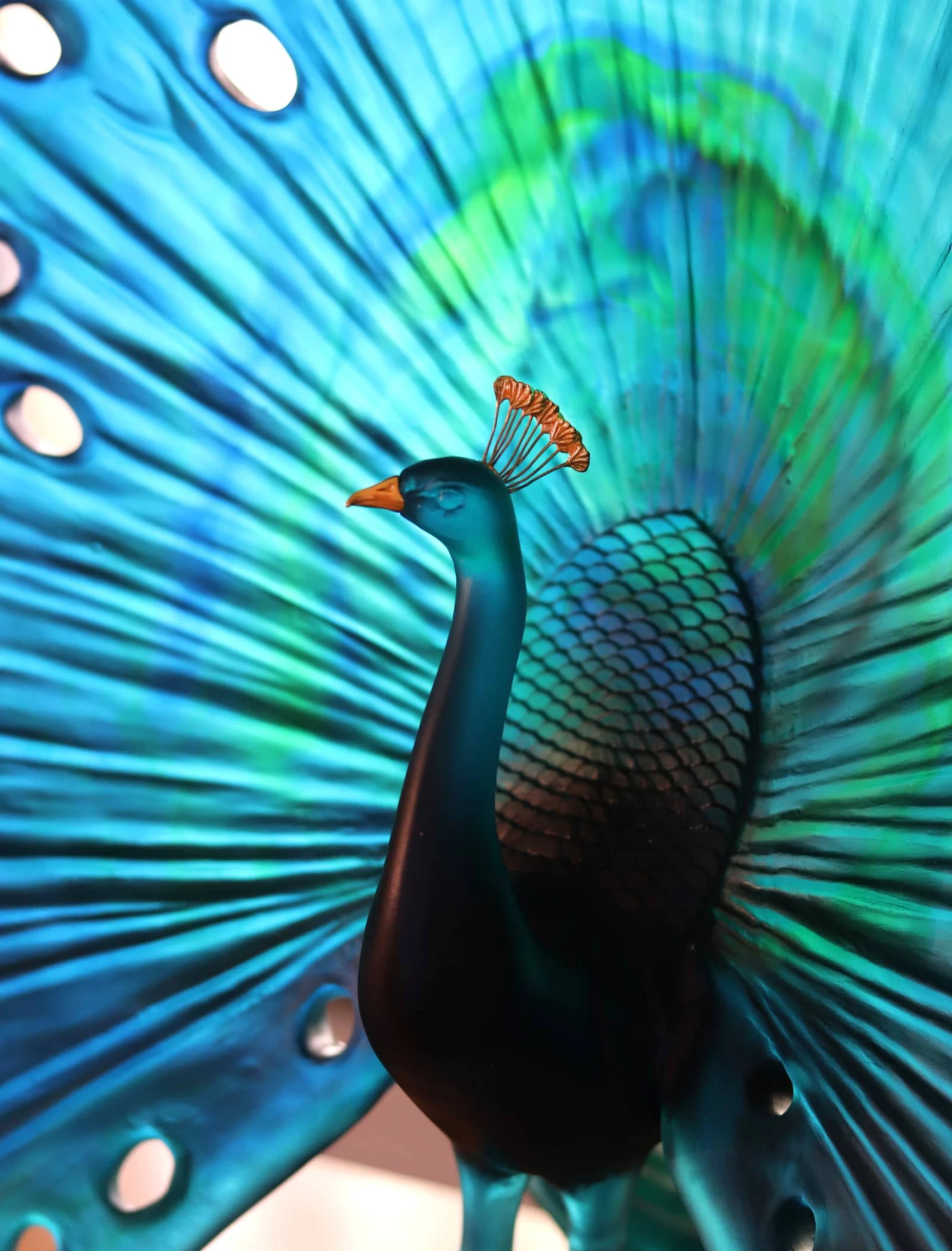 Parade Du Paon Daum Par Madeleine Van Der Knoop 6 Parade Du Paon Daum Par Madeleine Van Der Knoop – Image 6