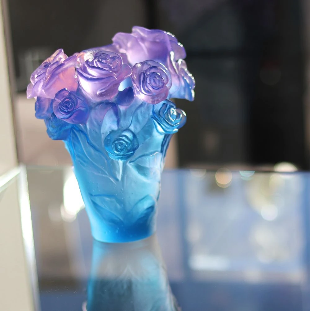 Vase Roses Bleu Mauve Daum 1 Vase Roses Bleu Mauve Daum